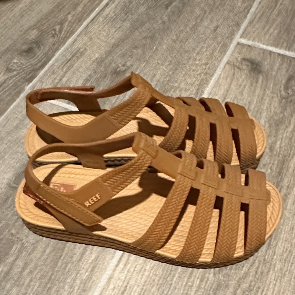 Reef Tan Strappy Sandals
